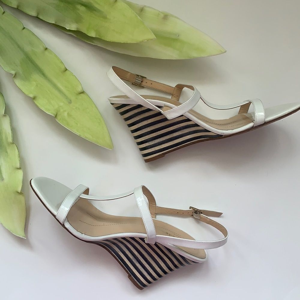 𝅺♠️KATE Spade White Sandals with Stripped Wedge♠️